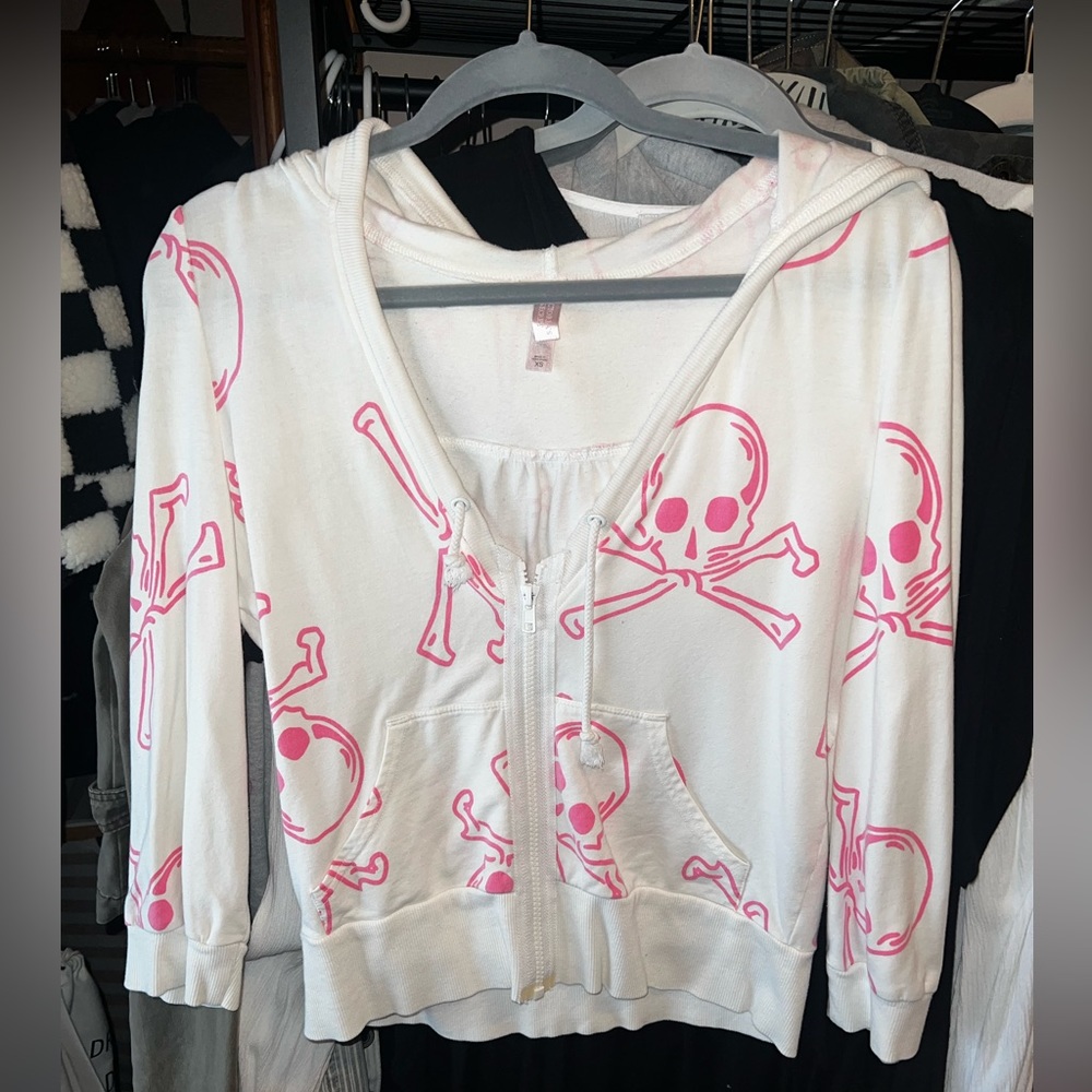 Victoria’s Secret 🩷 skull, zip-up, 3/4 sleeve hoodie 🩷XS